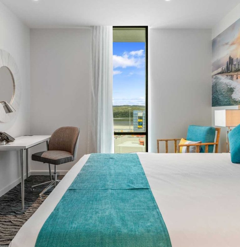 Concourse-Deluxe-King-1800x1020